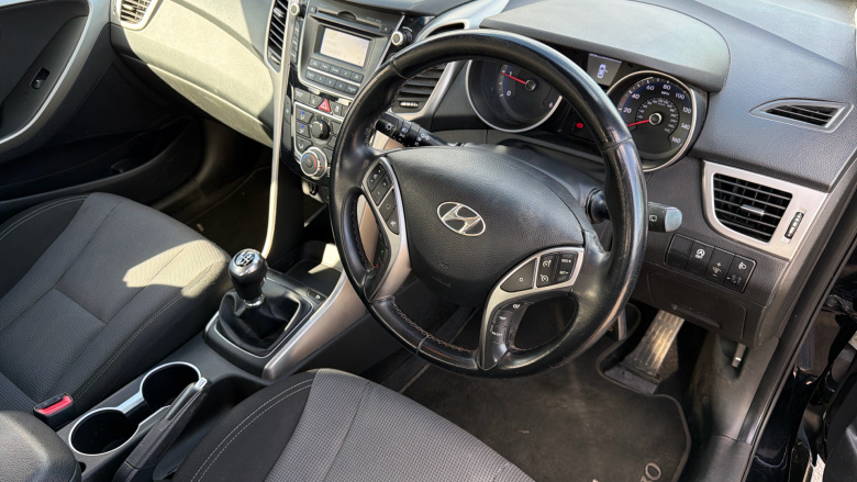 Hyundai i30 1.6 CRDi Blue Drive SE 5dr Diesel Hatchback